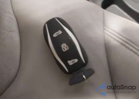 2015 Tesla Model S 70D/85D/P85D из США, поврежденный, VIN 5YJSA1H25FFP73428